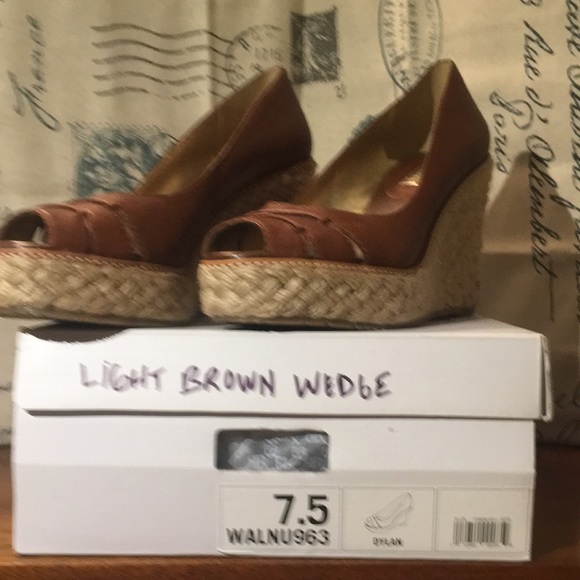 Never worn Banana Republic Dylan wedge - Picture 4 of 4